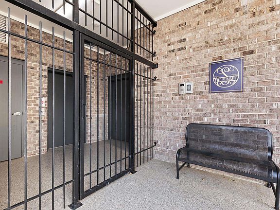 2nd image of 316 Rocky Top Dr