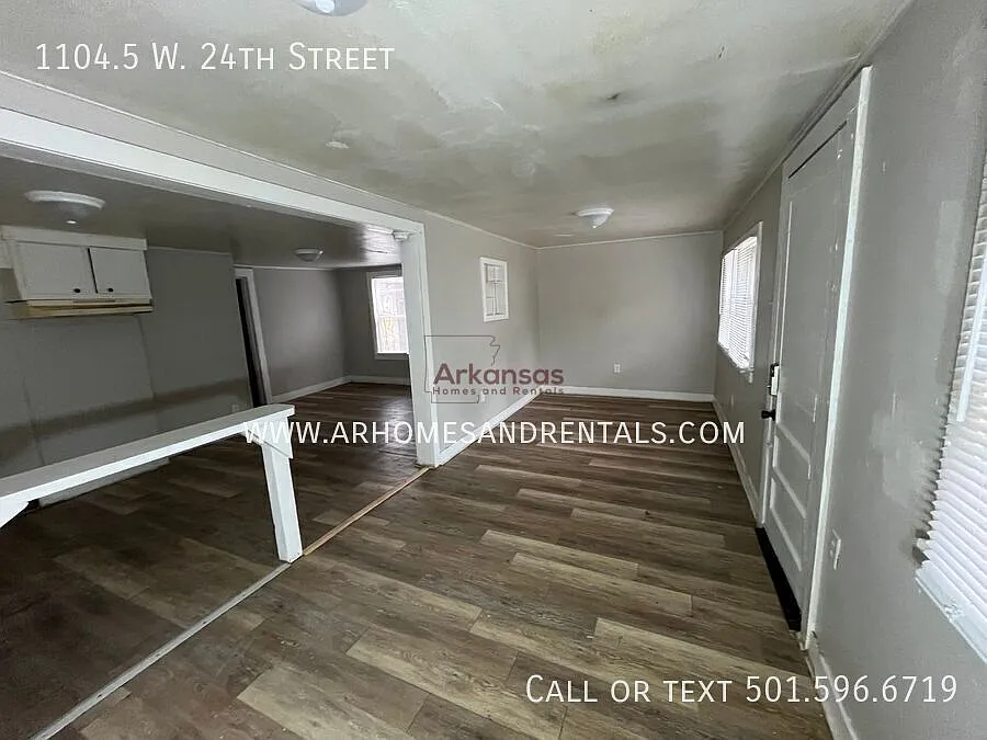 1104.5 W. 24th Street | 1 Bedroom | 1 Bathroom | 1/2 Off First Month's Rent — Photo 3