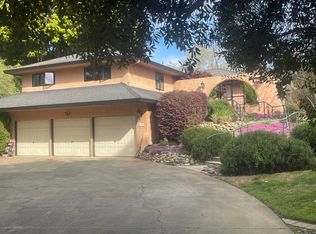 2890 Balaton Ave, Redding, CA 96001