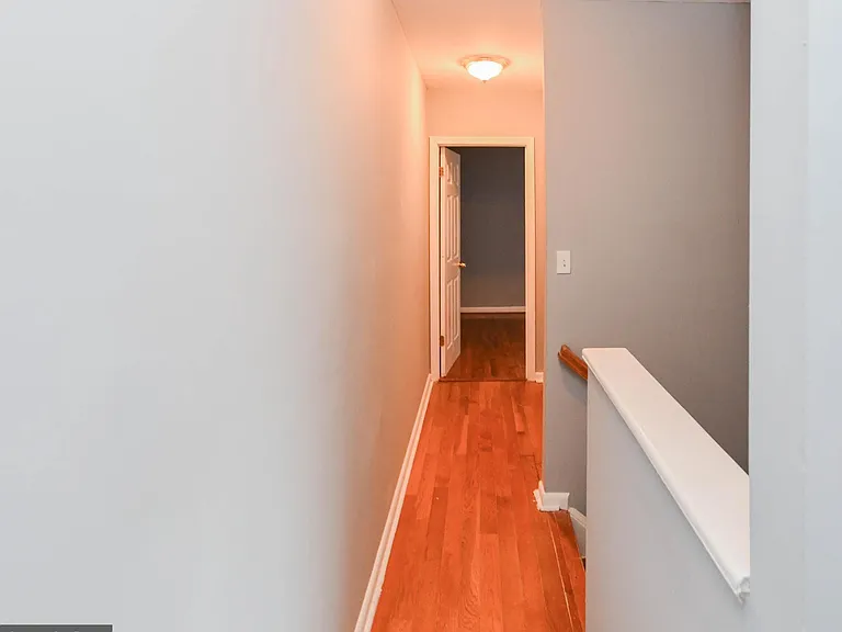 1704 Montana Ave NE — Photo 23