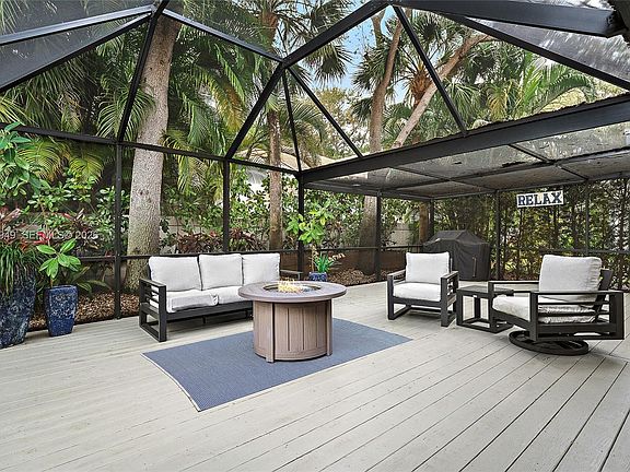 5th image of 32 Grand Bay Cir