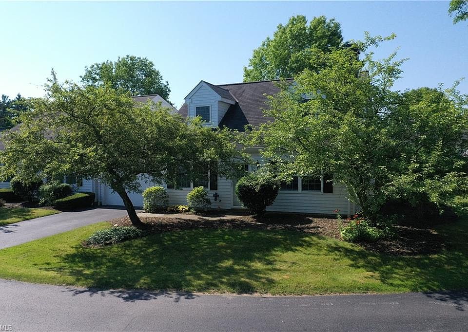 1st image of 8785 E Brook Cir