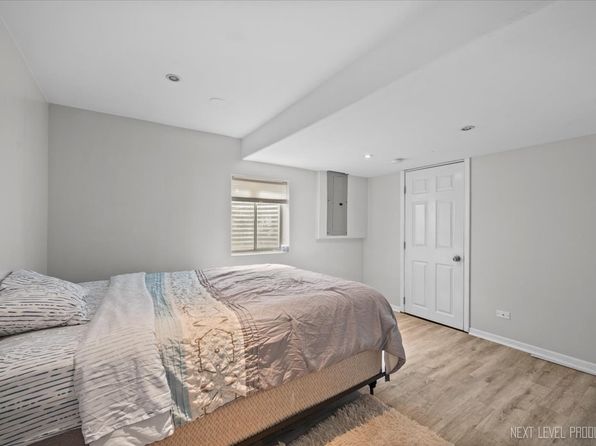 aurora-illinois-67097210 picture