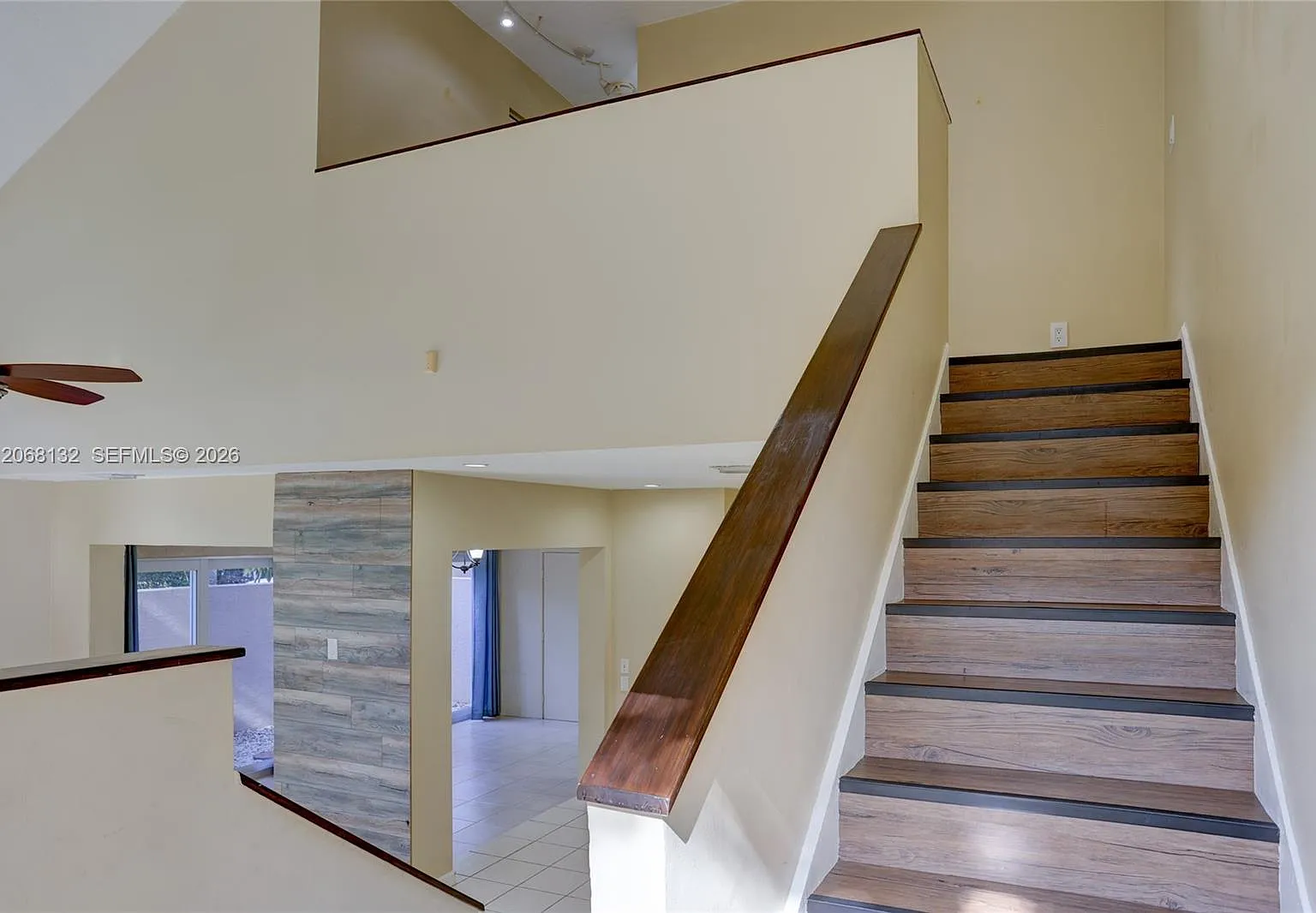 Plum At Boca Pointe Condo — Photo 3