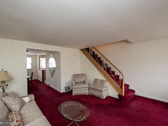 5th image of 8648 Rugby St