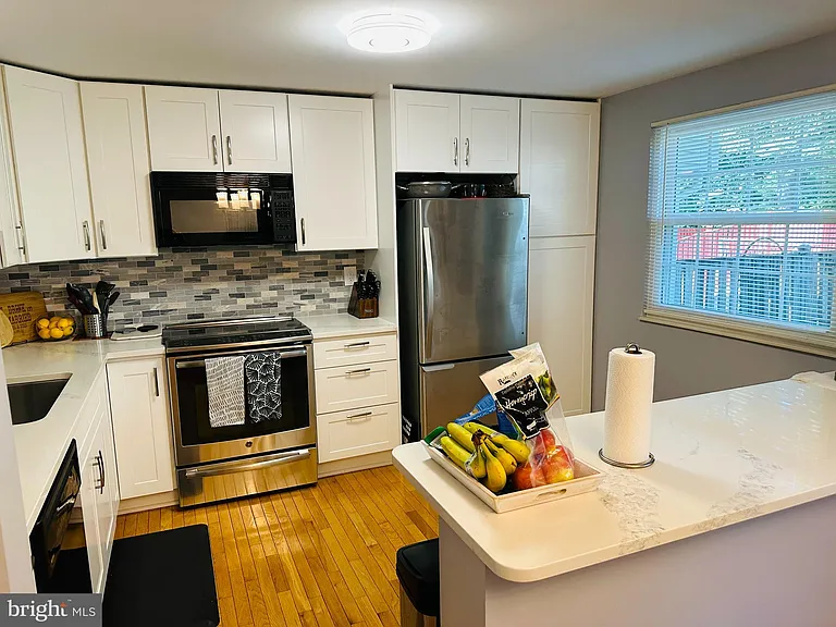 18810 Creeper Ln — Photo 9