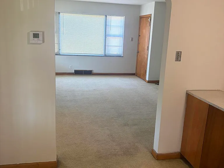 218 W Florence Ave #2 — Photo 1