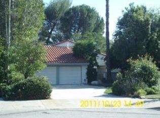 19704 Tuba St, Chatsworth, CA 91311