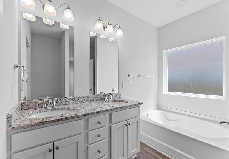 5857 Danbury Blvd — Photo 22