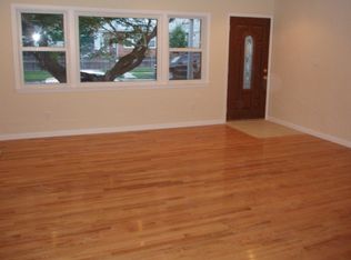 4221 217th St FLOOR 1, Bayside, NY 11361