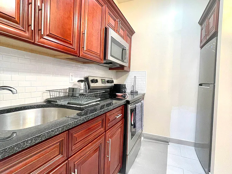 317 W 136th St #1 — Photo 3