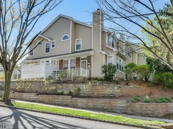 4 Wood Duck Pond Rd, Bedminster Twp., NJ 07921