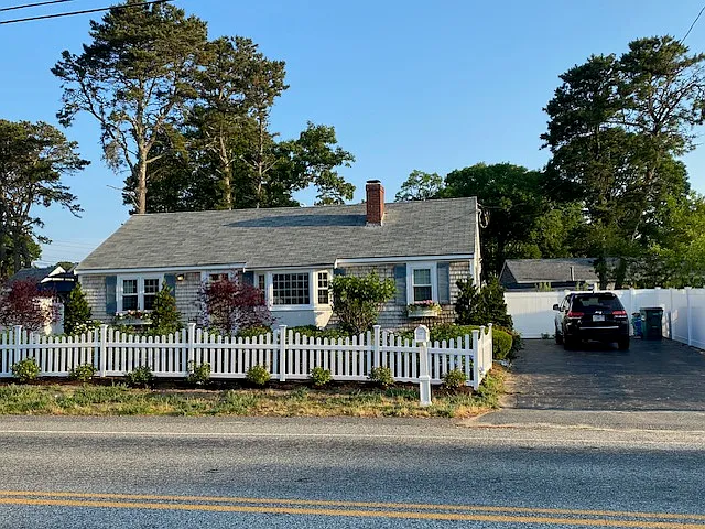 3 bed, 908 sqft, $2,400 — Photo 4