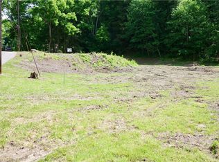 500 Conway Wallrose Rd, Freedom, PA 15042