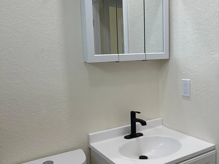 2045 Orange Ave — Photo 6