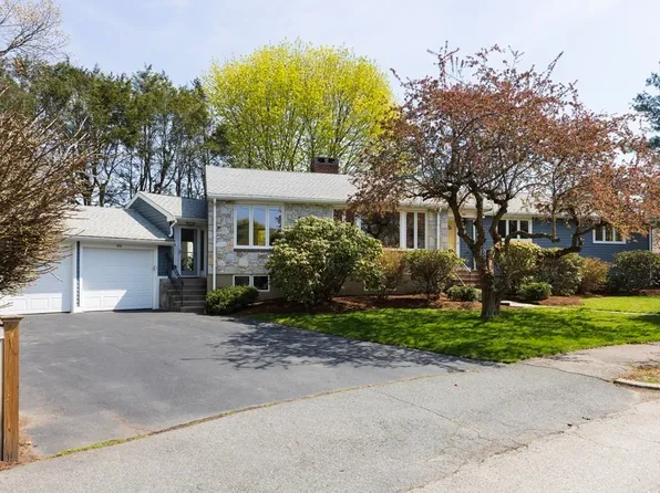 66 Roosevelt Rd, Newton, MA 02459