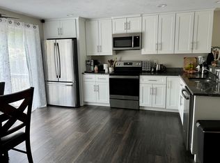 208 Berkley St #B, Taunton, MA 02780