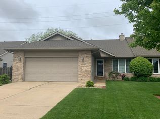 2819 Cronin Dr, Springfield, IL 62711