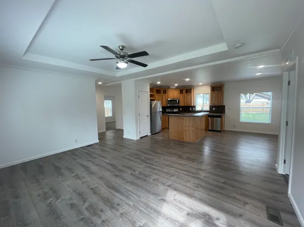 310 E Wood Ln, Shelton, WA 98584