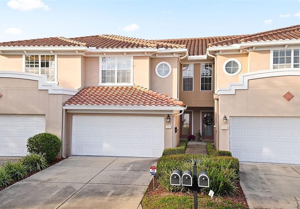 1st image of 262 Valencia Cir