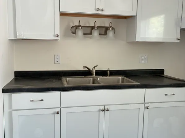 8317 W Carmen Ave APT 4, Milwaukee, WI 53218