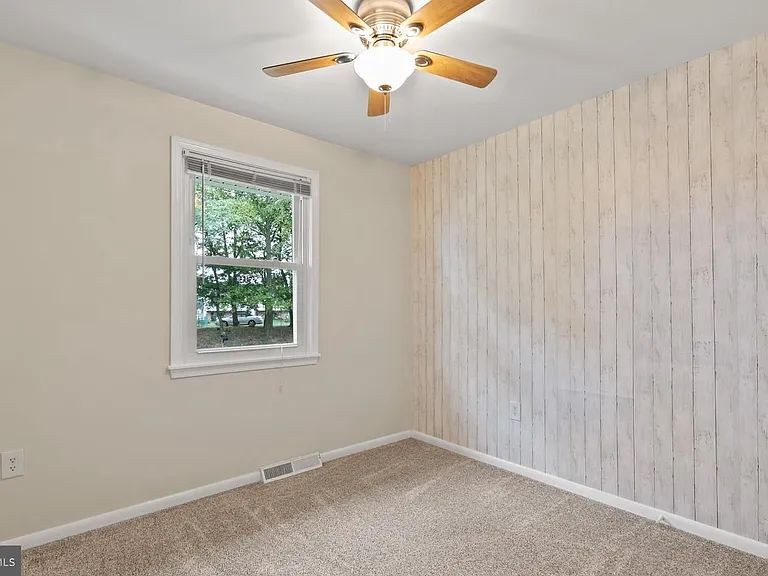 7660 Turnbrook Dr — Photo 14