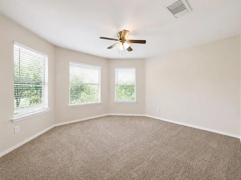 1815 Granite Field Ln — Photo 29