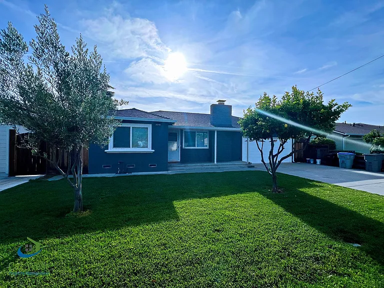 3048 San Luis Rey Ave — Photo 1
