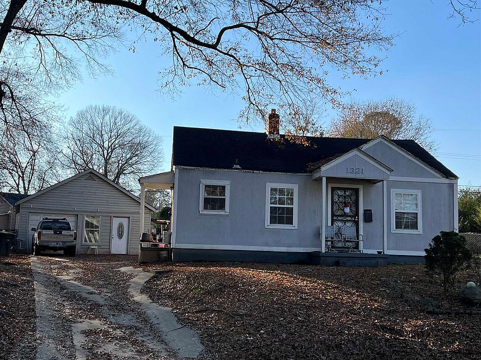 2nd image of 1321 W Barron Cir