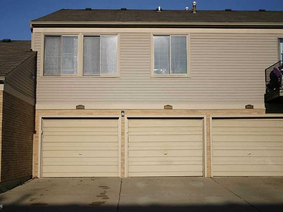 3rd image of 44607 Connecticut Ct