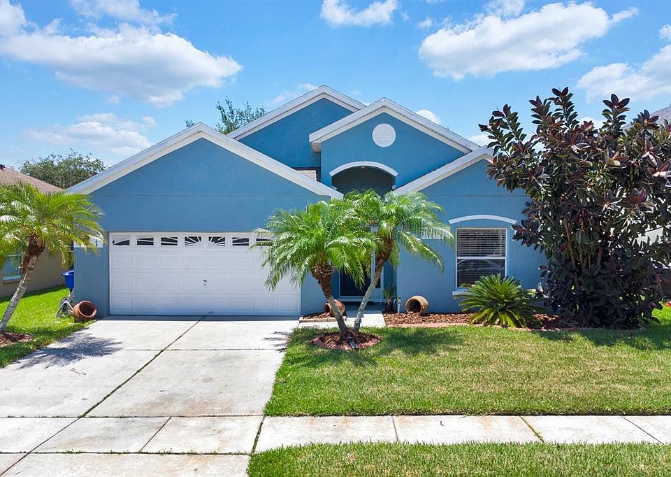 1st image of 643 Hacienda Cir