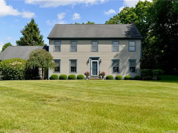 38 Walnut Tree Hill Road, Newtown, CT 06482