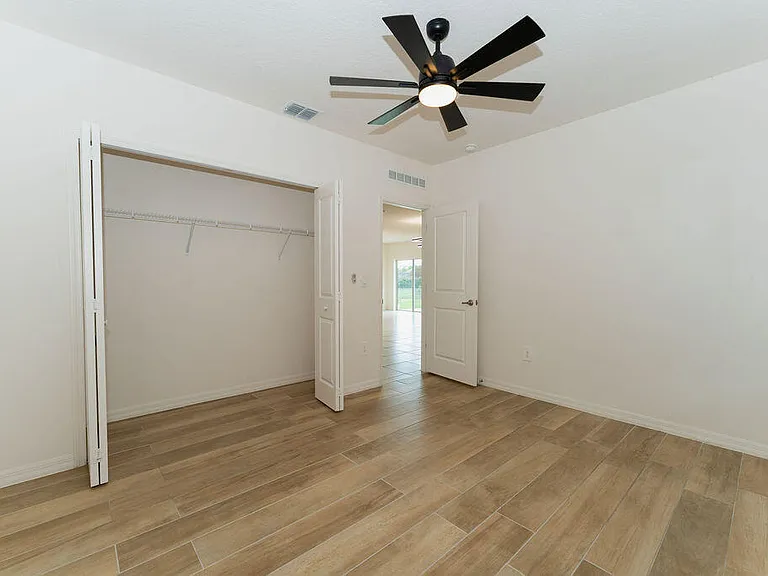 138 SW Carter Ave — Photo 31