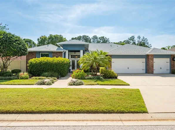 10610 Park Place Dr, Seminole, FL 33778