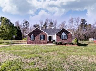 1505 Stonesthrow Dr, Bessemer City, NC 28016