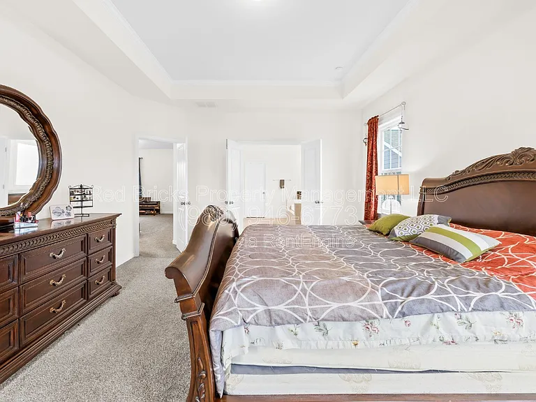 14917 Baldridge Dr — Photo 33