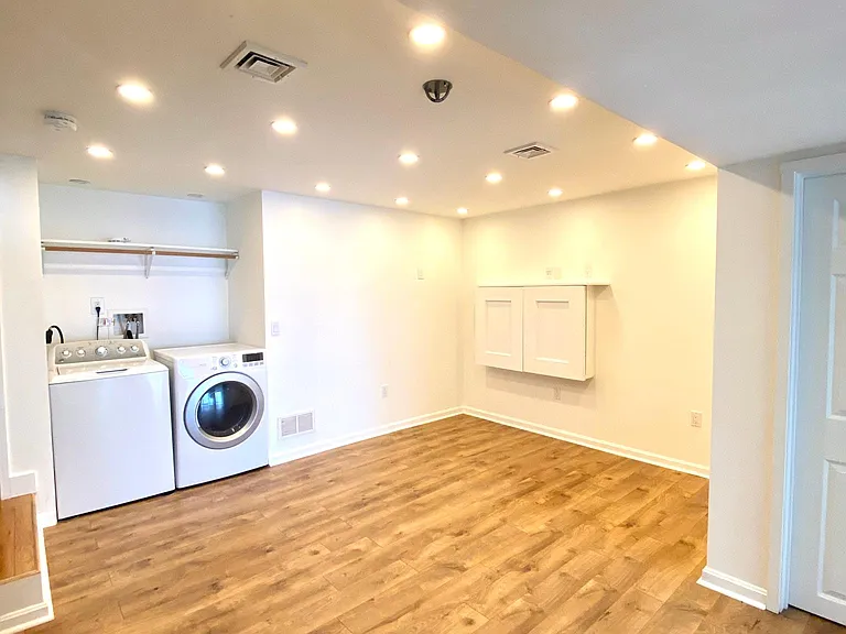 883 E Lakeshore Dr — Photo 11