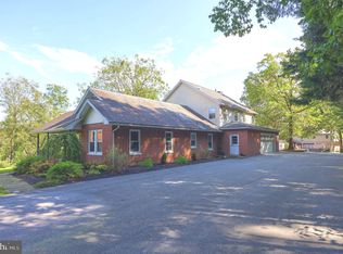 1156 Steinmetz Rd, Ephrata, PA 17522