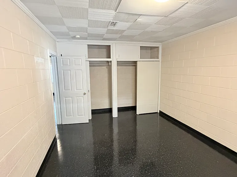 922 W Chatham St #B — Photo 9