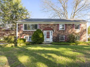 3158 Lone Pine Road, Schenectady, NY 12303
