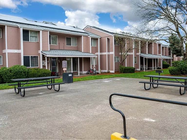 Fort Vancouver Terrace — Photo 25