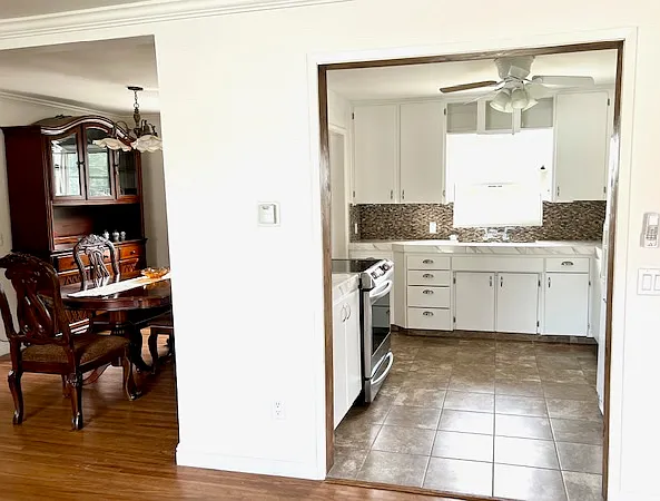 3 bed, 1300 sqft, $1,900 — Photo 4