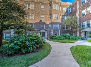 Southcourt, Oak Park, IL 60302