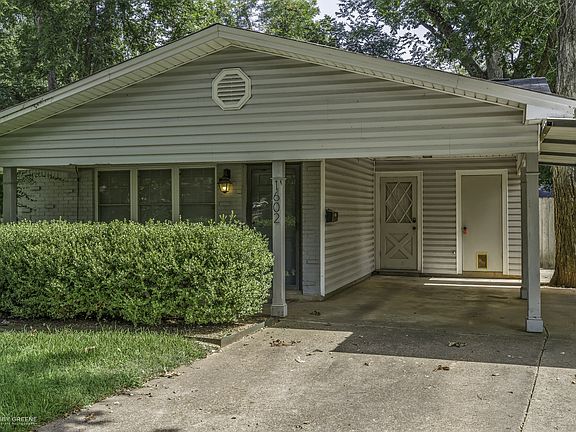 2nd image of 1602 San Saba St