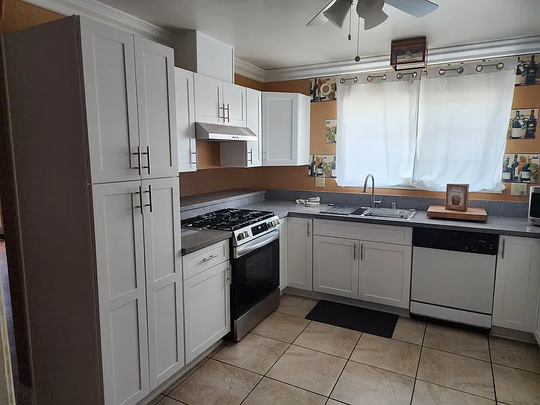 6921 Cortez Ct — Photo 3