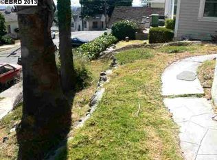 8318 Outlook Ave, Oakland, CA