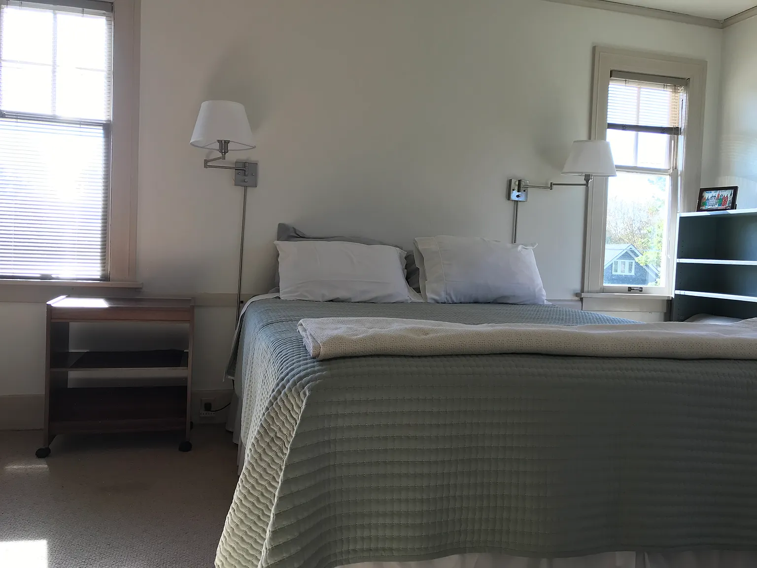 1 bed, 1.5 bath, 2385 sqft, $1,090 — Photo 3