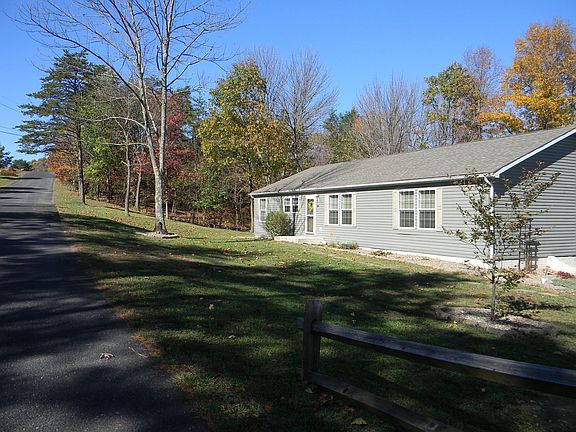 Road View on Woodsedge