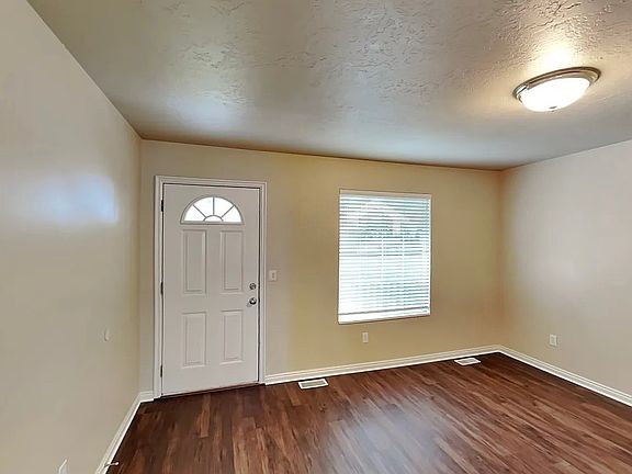 3rd image of 10215 N Forest Creek Dr