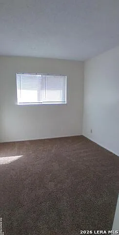 3 bed, 2.0 bath, 984 sqft, $1,250 — Photo 4